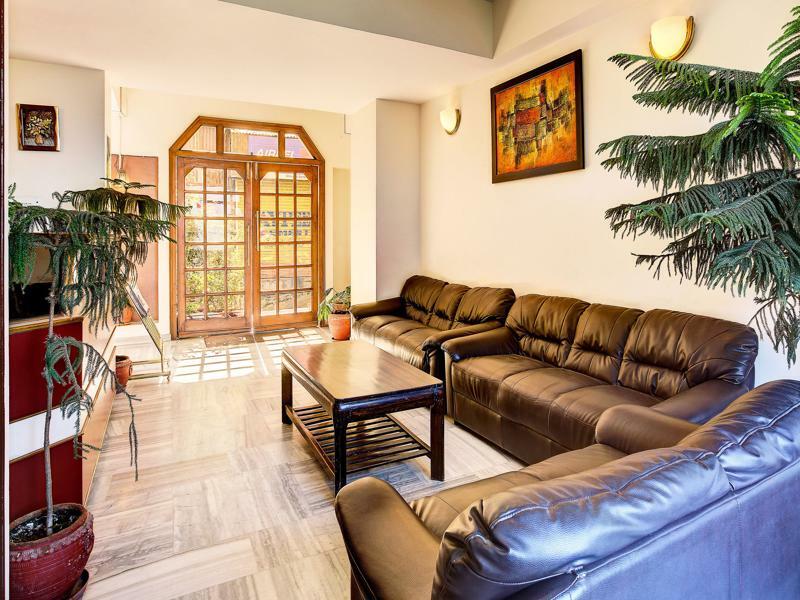 Treebo Varuna With Mountain View Shimla Exterior photo